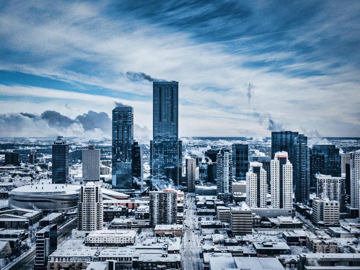 One Bedroom Condo Near Whyte Ave Close To University Edmonton Luaran gambar